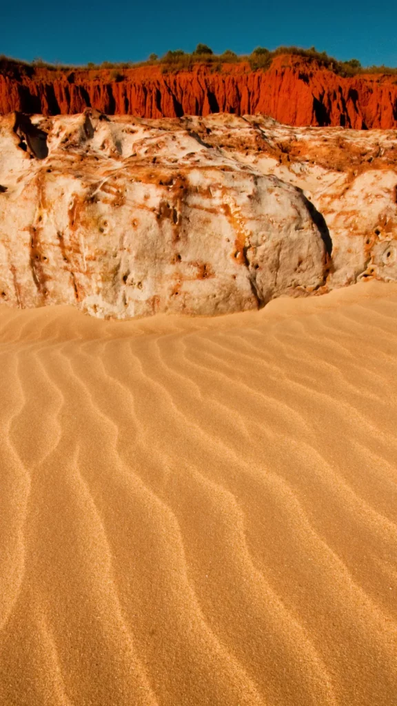 Which desert is famous for its colorful rock formations and ancient rock paintings?