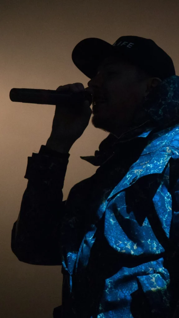 Quel rappeur est connu pour son utilisation fréquente de la métaphore « Slim Shady » ?